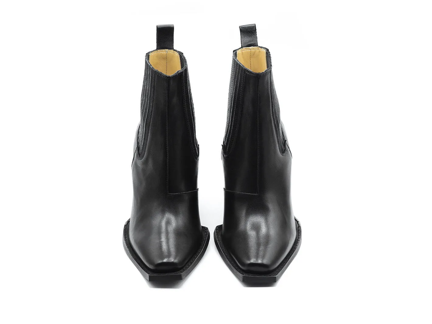 Signature Diana Sleek Chelsea Boots
